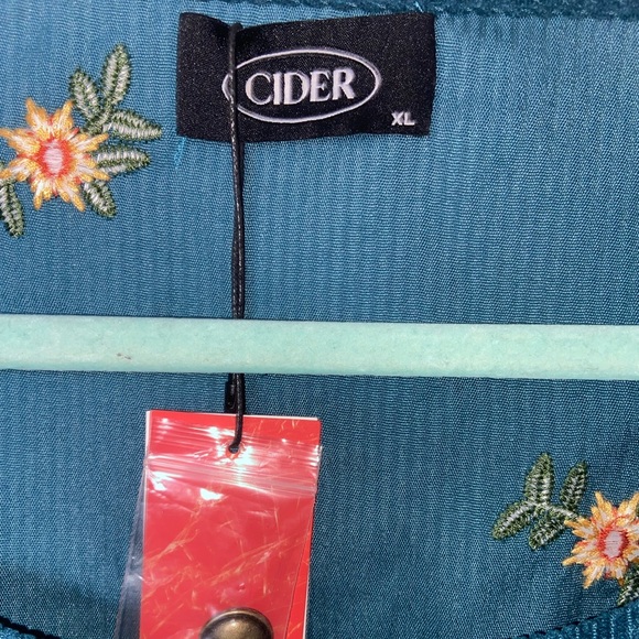 Cider corduroy cropped top - Picture 2 of 4